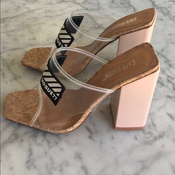 cape robbin camryn heels